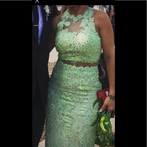 Dress - Picture 2 of 2